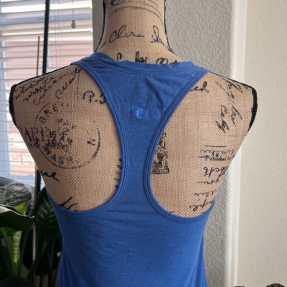 Lululemon Top. Gently used side has small rip not - Picture 3 of 15